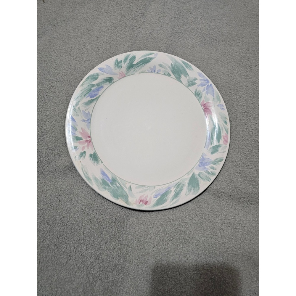 One Vintage China Pearl Sands Stoneware Dinner Plate  Floral Pink Lavender 3814